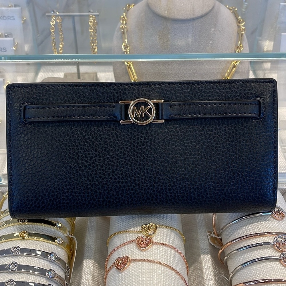 Michael Kors Reed Large Bifold Pebbled Leather Snap Wallet Card Case 
Black 
NWT - Picture 10 of 16